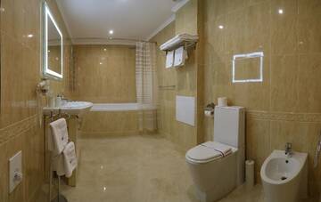 Фотографии Отель Home Hotel г. Буковель (Украина) №4 Фото Отель Home Hotel г. Буковель 4