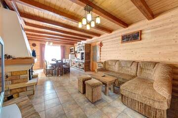 Фото номера Коттедж с 3 спальнями Курортные отели Mini Hotel Laplandiya г. Буковель 21