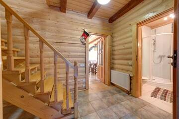 Фото номера Коттедж с 3 спальнями Курортные отели Mini Hotel Laplandiya г. Буковель 20
