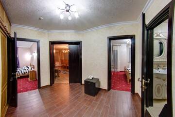 Фото номера Апартаменты с 2 спальнями Отель Горный Кристал г. Буковель 4