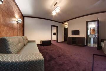Фото номера Люкс Отель Karpatski Hotel &amp; Spa г. Буковель 6