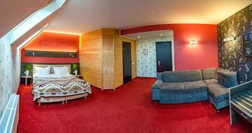 Фото номера Люкс в мансарде Отель F&amp;B Spa Resort (ex. Fomich Hotel) г. Буковель 2