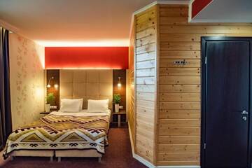 Фото номера Двухместный номер с 1 кроватью Отель F&amp;B Spa Resort (ex. Fomich Hotel) г. Буковель 2