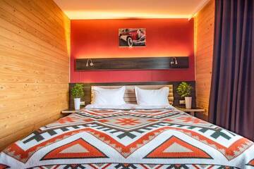 Фото номера Двухместный номер с 1 кроватью и балконом Отель F&amp;B Spa Resort (ex. Fomich Hotel) г. Буковель 3