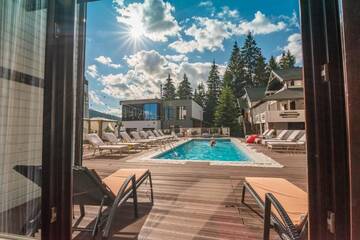 Фото номера Двухместный номер с 1 кроватью и террасой Отель F&amp;B Spa Resort (ex. Fomich Hotel) г. Буковель 2