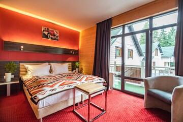 Фото номера Двухместный номер с 1 кроватью и балконом Отель F&amp;B Spa Resort (ex. Fomich Hotel) г. Буковель 8