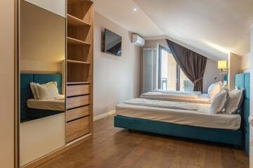 Фото номера Трехместный номер эконом-класса Отель F&amp;B Spa Resort (ex. Fomich Hotel) г. Буковель 3