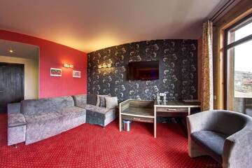Фото номера Люкс с балконом Отель F&amp;B Spa Resort (ex. Fomich Hotel) г. Буковель 8