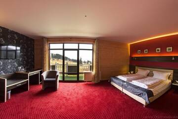 Фото номера Люкс с балконом Отель F&amp;B Spa Resort (ex. Fomich Hotel) г. Буковель 7
