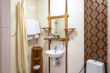 Фото номера Двухместный номер с 1 кроватью и балконом Отель Stara Pravda Hotel - Vykrutasy г. Буковель 5