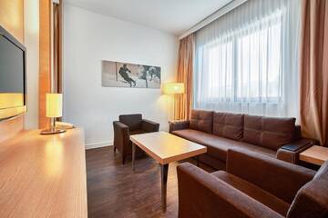 Фото номера Полулюкс Курортные отели Radisson Blu Resort Bukovel г. Буковель 3