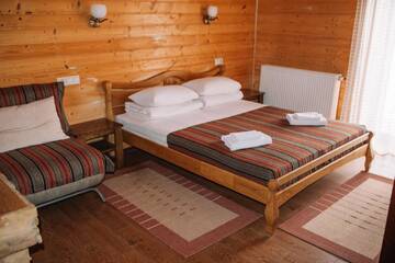 Фото номера Коттедж с 8 спальнями Отель Hotel-restaurant complex Guk г. Буковель 3