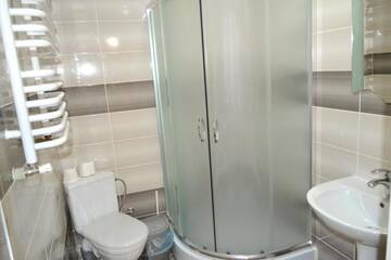 Фото номера Семейный номер в мансарде - Включен вход в спа-центр Отель Villa Leku SPA Resort г. Буковель 6
