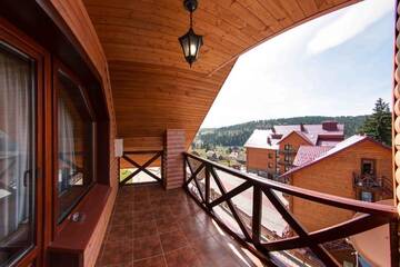 Фото номера Коттедж с 3 спальнями Курортные отели Hotel Podgorie Spa г. Буковель 16