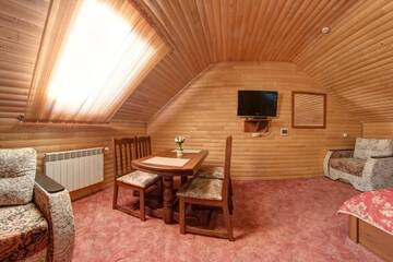 Фото номера Четырехместный номер &quot;Комфорт&quot; Курортные отели Hotel Podgorie Spa г. Буковель 5
