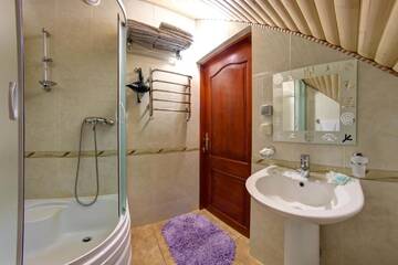 Фото номера Четырехместный номер &quot;Комфорт&quot; Курортные отели Hotel Podgorie Spa г. Буковель 11