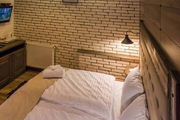 Фото номера Стандартный двухместный номер с 1 кроватью и видом на горы Отель Chalet CrepDeChine Hotel г. Буковель 27