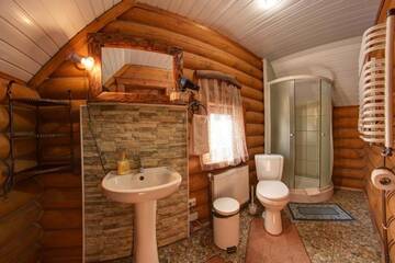 Фото номера Коттедж с 5 спальнями Отель Hotel Gutsulia г. Буковель 21