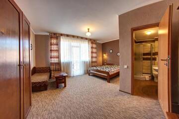 Фото номера Стандартный двухместный номер с 1 кроватью Отель Hotel Gutsulia г. Буковель 9