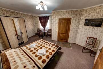 Фото номера Двухместный номер с 1 кроватью Отель Villa Vlad г. Буковель 2