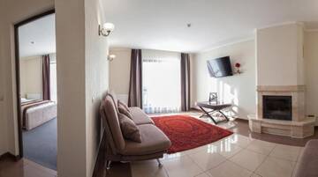 Фото номера Апартаменты с видом на горы Отель Graal resort г. Буковель 3