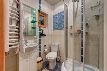 Фото номера Стандартный трехместный номер Отель Hotel Complex Korona г. Буковель 4