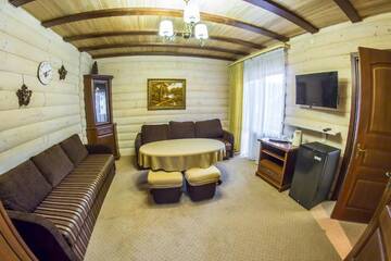 Фото номера Семейный люкс с балконом Отель Hotel Complex Korona г. Буковель 4