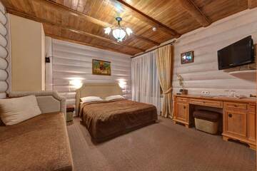 Фото номера Стандартный трехместный номер Отель Hotel Complex Korona г. Буковель 3
