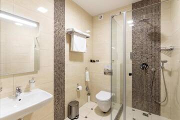 Фото номера Стандартный двухместный номер с 1 кроватью и балконом Отель Carparosa Hotel г. Буковель 6