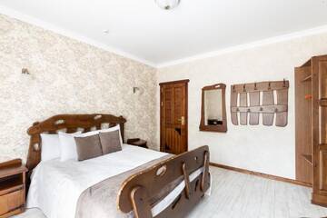 Фото номера Стандартный двухместный номер с 1 кроватью и балконом Отель Carparosa Hotel г. Буковель 11