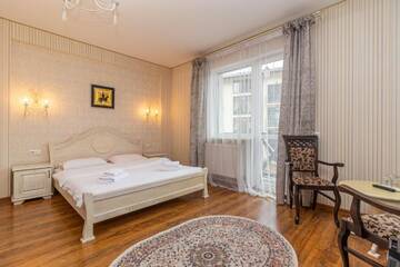 Фото номера Двухместный номер с 1 кроватью и балконом Отель Hotel Pid Strihoju г. Буковель 2