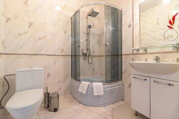 Фото номера Двухместный номер с 1 кроватью и балконом Отель Hotel Pid Strihoju г. Буковель 14