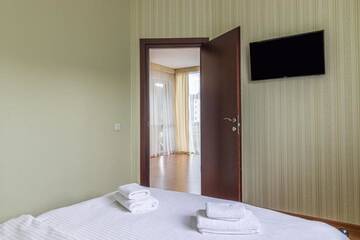 Фото номера Люкс с 2 спальнями Отель Hotel Pid Strihoju г. Буковель 10