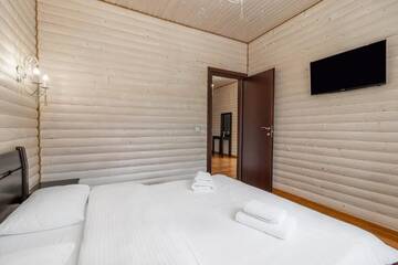 Фото номера Люкс с 2 спальнями Отель Hotel Pid Strihoju г. Буковель 7