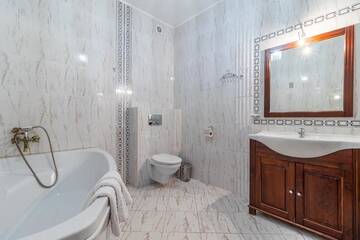Фото номера Люкс с 2 спальнями Отель Hotel Pid Strihoju г. Буковель 21