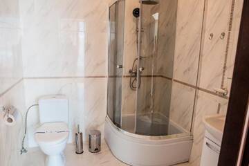 Фото номера Двухместный номер с 1 кроватью и балконом Отель Hotel Pid Strihoju г. Буковель 22