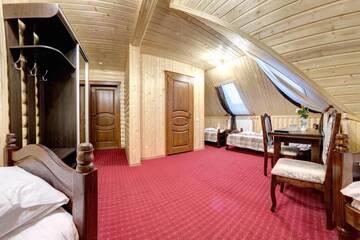 Фото номера Четырехместный номер Отель Villa Victoria г. Буковель 6