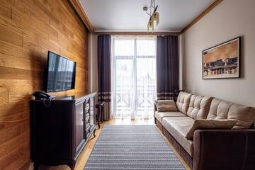 Фото номера Люкс с 1 спальней и балконом Отель Chalet du Mont г. Буковель 3