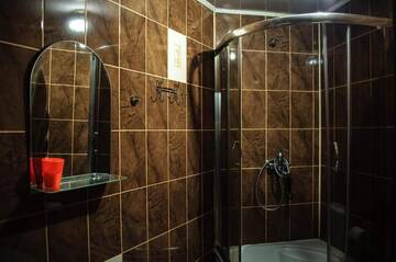 Фото номера Двухместный номер с 1 кроватью Мини-отель «Прелуки» г. Буковель 10