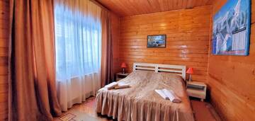 Фото номера Семейный люкс Мини-отель Zakhid Cottage Complex г. Буковель 4