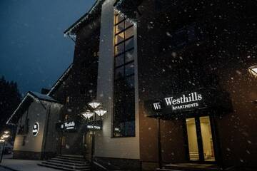 Фото номера Апартаменты-студио с видом на горы Курортные отели Westhills г. Буковель 2