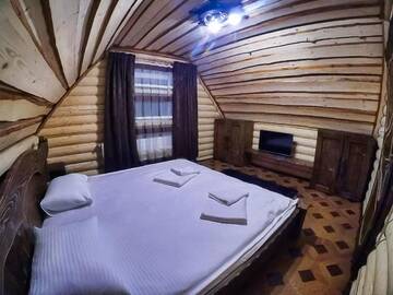 Фото номера Семейный люкс с балконом Лоджи Cottage Hata Zustrich г. Буковель 27