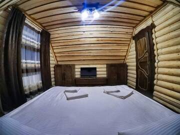 Фото номера Семейный люкс с балконом Лоджи Cottage Hata Zustrich г. Буковель 9