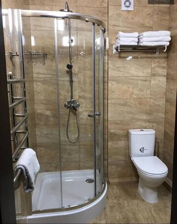 Фото номера Двухместный номер с 1 кроватью и балконом Отель Grofa Room г. Буковель 6