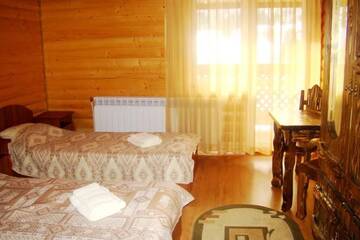 Фото номера Стандартный двухместный номер с 1 кроватью Отель Greku Hotel г. Буковель 5
