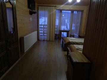 Фото номера Стандартный двухместный номер с 2 отдельными кроватями Отель Greku Hotel г. Буковель 2