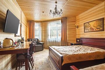 Фото номера Трехместный номер с доступом в спа-центр Отель Mardan Palace SPA Resort г. Буковель 4