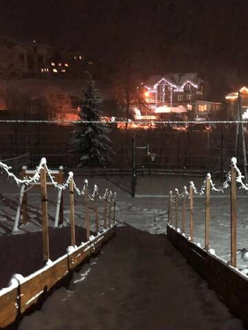 Фото номера Трехместный номер Отель Family Hotel Каскад г. Буковель 2