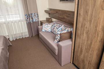 Фото номера Семейный номер Отель Private Rooms in Grofa Hotel г. Буковель 2