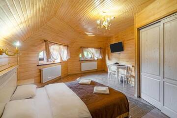 Фото номера Двухместный номер с 1 кроватью - Мансарда Отель Diamond Resort White г. Буковель 3